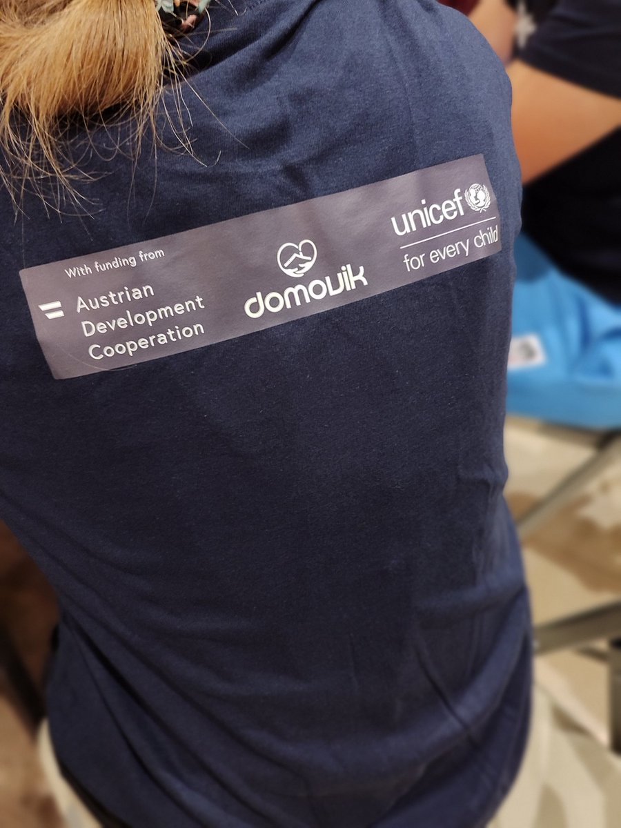 NGODomovik's tweet photo. 📣 The Ponder workshop in Zubin Potok!

📚 Discussing media literacy and critical thinking skills with young people in the municipality! 
👉 This activity is supported by @AustrianDev  in partnership with @UNICEFKosovo . https://t.co/rNHkFr2Izc