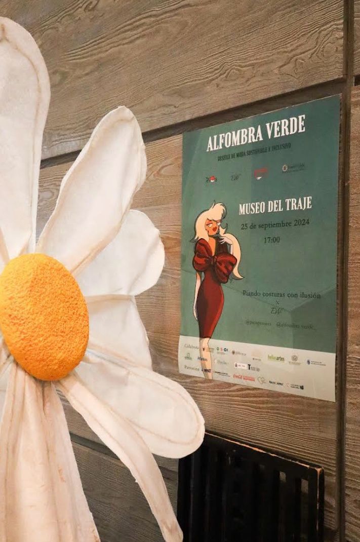 afadis_ucm's tweet photo. Estreno del Desfile ALFOMBRA VERDE 💚 Museo del Traje
Fundación Pios Proyect, Eva Wan, AFADIS-UCM y Delegación de la Decana de la Facultad de Trabajo Social - UCM junto con los Colaboradores y Patrocinadores queremos poner de manifiesto nuestro AGRADECIMIENTO de CORAZÓN ❤️ https://t.co/3VZRmF2pZF