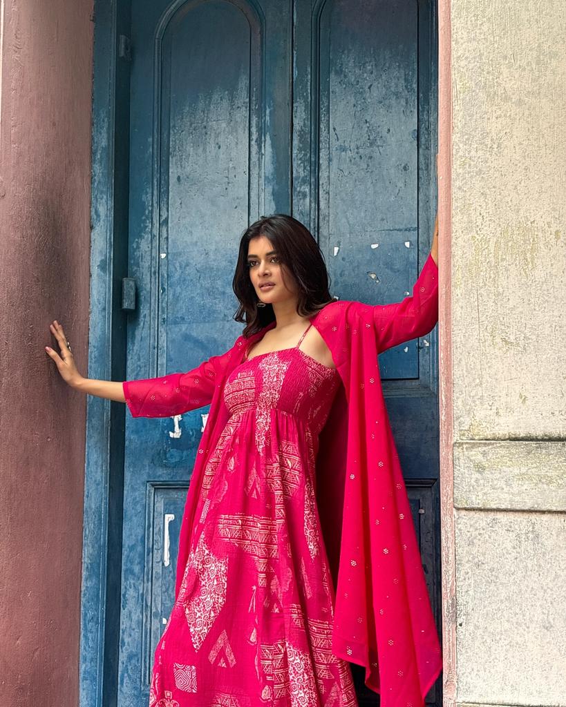 GYeNuoEbgAAfOnW?format=jpg&name=medium