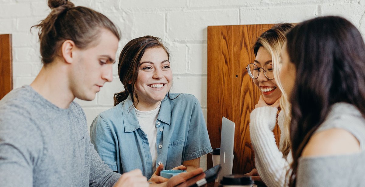 Treffe deine Zukunft: Im #Herbst🍃 finden wieder viele Messen zum Thema #Ausbildung und #Recruiting statt. Nutze die Gelegenheit und treffe Textil- und Bekleidungsunternehmen, die sich vorstellen und Fragen rund um #Praktikum &amp; #Ausbildung beantworten. 
👉go-textile.de/blog/treffe-de…