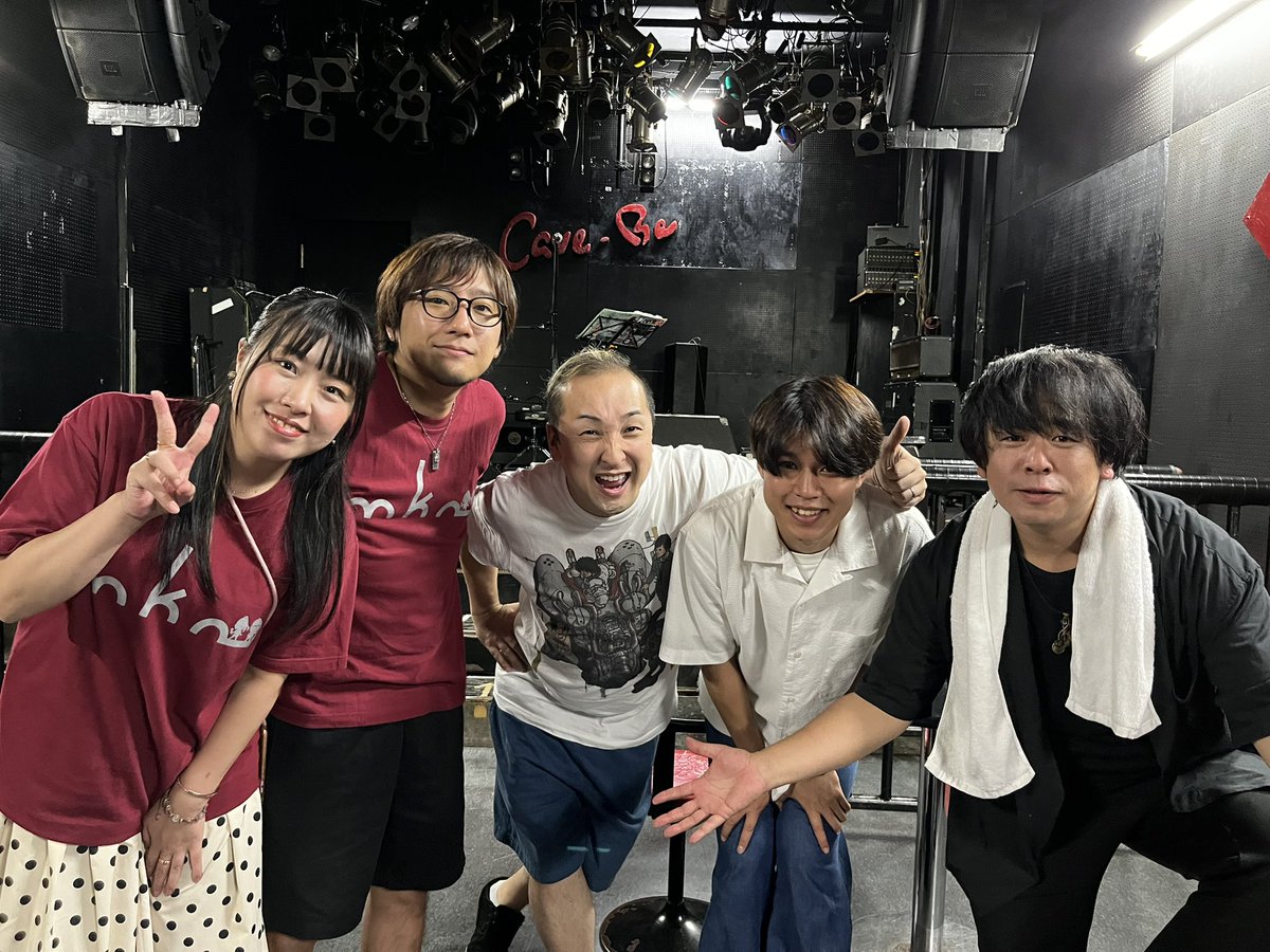 shinjiTachibana's tweet photo. 仲良しのえさきくん抜きの写真ですが、
15年くらい活動してきて、
初めての共演となりました♪
たっくんもこれからも宜しくね☺️
#sasakiryo 
#万貴音
#THEARSENE
#えさきけんた https://t.co/y6OGIsHukN