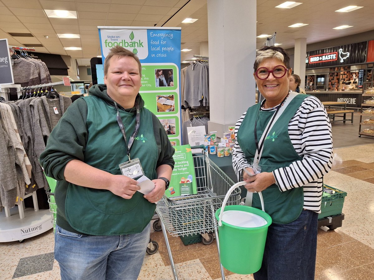 SoTFoodbank's tweet image. We're with @Morrisons with the Stoke Festival Park team TODAY! 
Please do pop by &amp;amp; say hello to our volunteers from @VodafoneUK Stoke &amp;amp; if you are able, give an item to help us continue our work with those in need of emergency food locally. THANK YOU!
#TogetherWeCan #LoveStoke
