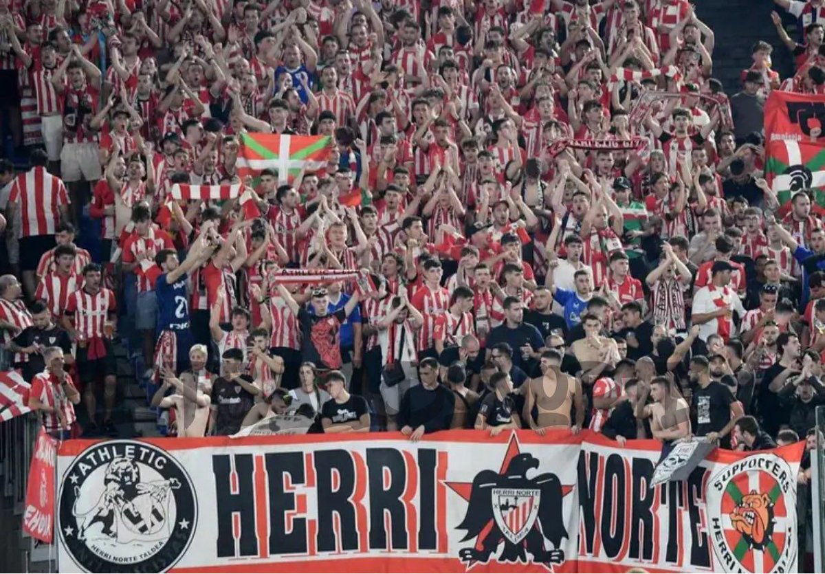 huesitos1641571's tweet photo. El club no nos quiere pero nos la suda HNT esta en tu grada https://t.co/0d9OYwTYyb