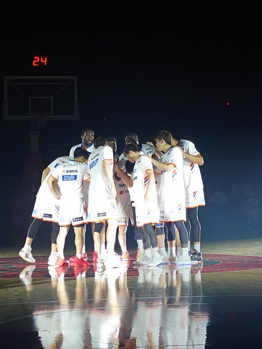 chacco_cat's tweet photo. 3年ぶりのバスケ観戦！
楽しみます！GO!Albirex！

＃今日はここから #新潟アルビレックスBB #さいたまブロンコス #所沢市民体育館 https://t.co/PCEwqaHWMK