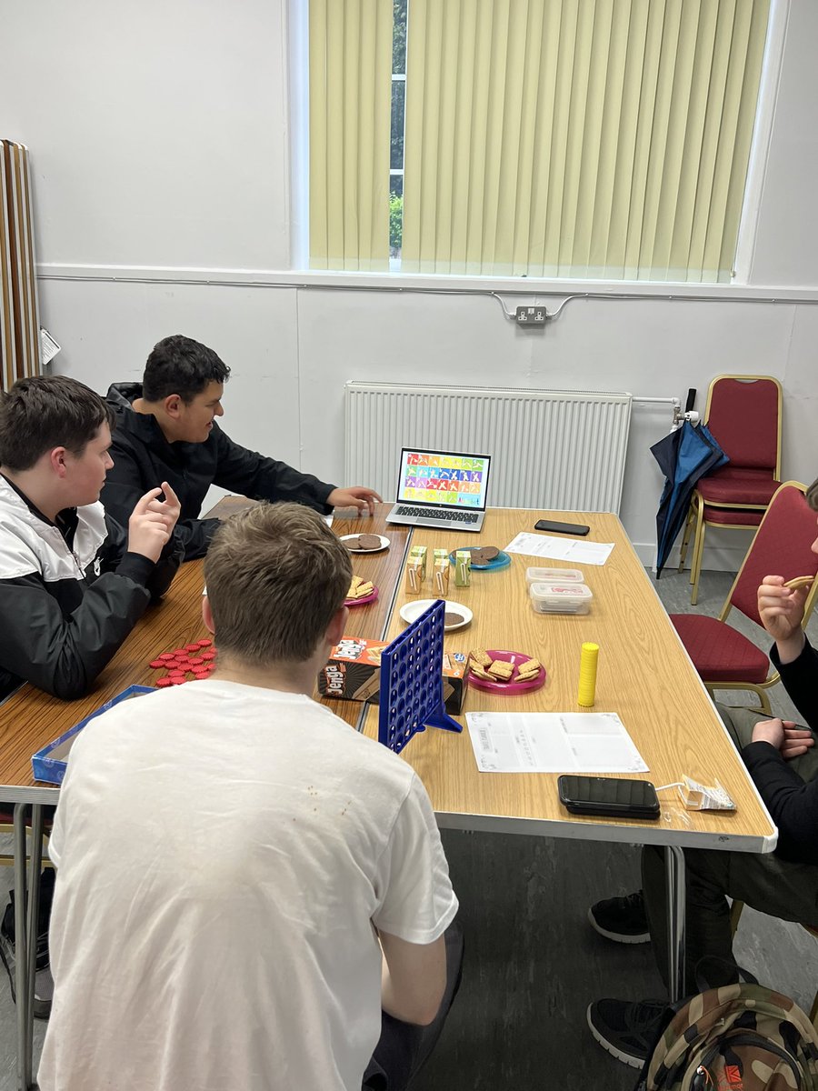 EnableIzzy's tweet photo. Happy International Sign Language Day (Monday the 23rd). This week we learned our names and phrases with our groups in British Sign Language!! https://t.co/qWEpXmyJvA