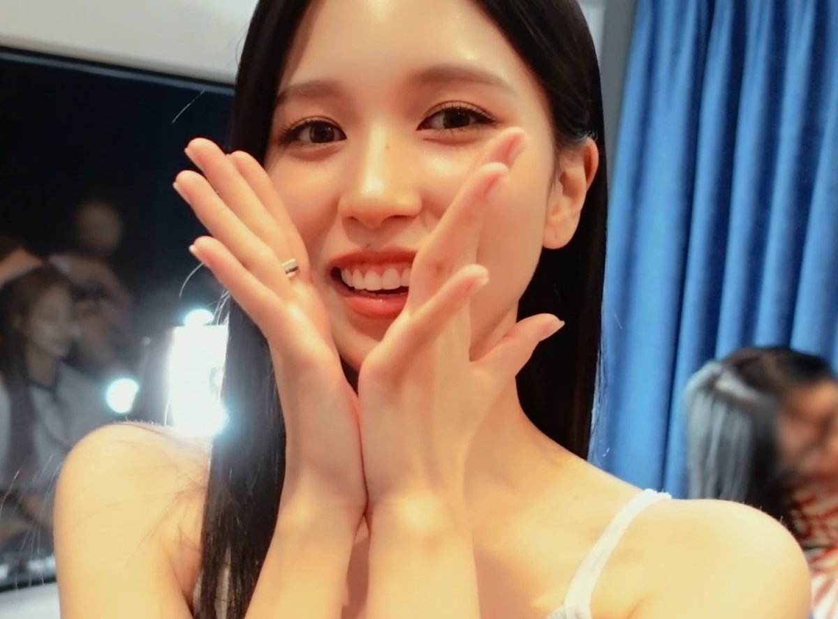 rainbowmyoi's tweet photo. 🤏🐧 https://t.co/OH7Ph9rWL7