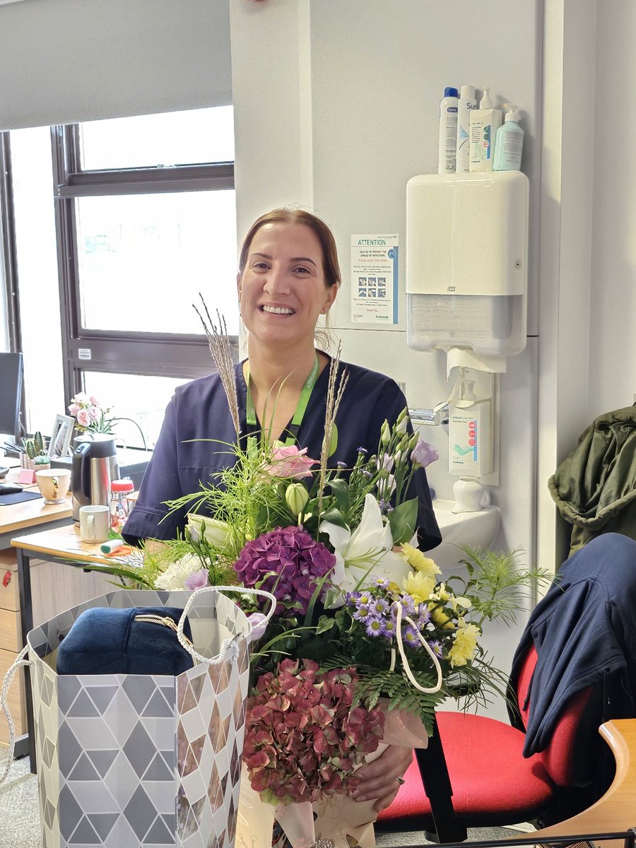 Karen Robbins (@karenrobbins123) on Twitter photo Saying goodbye and good luck to the fabulous Ali who is going on a new adventure, we will miss you <a href="/RichardED_1998/">Richard Clarkson</a> <a href="/EmergMedCons/">Ben Owens</a> <a href="/jojo_hickman/">JOJO HICKMAN</a> <a href="/EM_Dr_Jacklin/">Andrew J</a> <a href="/SFHFT/">Sherwood Forest Hospitals NHS FT</a> #teamUEC Saying goodbye and good luck to the fabulous Ali who is going on a new adventure, we will miss you <a href="/RichardED_1998/">Richard Clarkson</a> <a href="/EmergMedCons/">Ben Owens</a> <a href="/jojo_hickman/">JOJO HICKMAN</a> <a href="/EM_Dr_Jacklin/">Andrew J</a> <a href="/SFHFT/">Sherwood Forest Hospitals NHS FT</a> #teamUEC