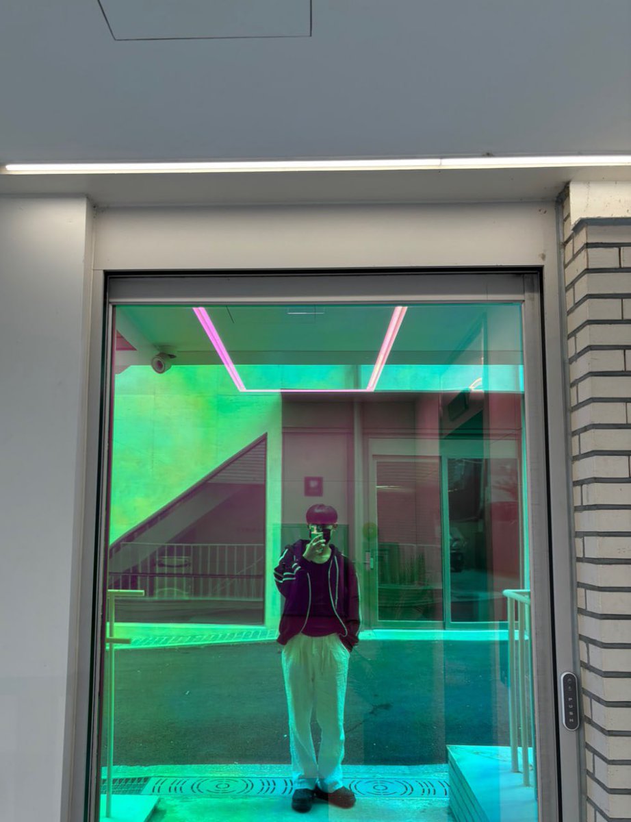 [#밀] 머리 짤라따아아아아

#OnlyOneOf #온리원오브