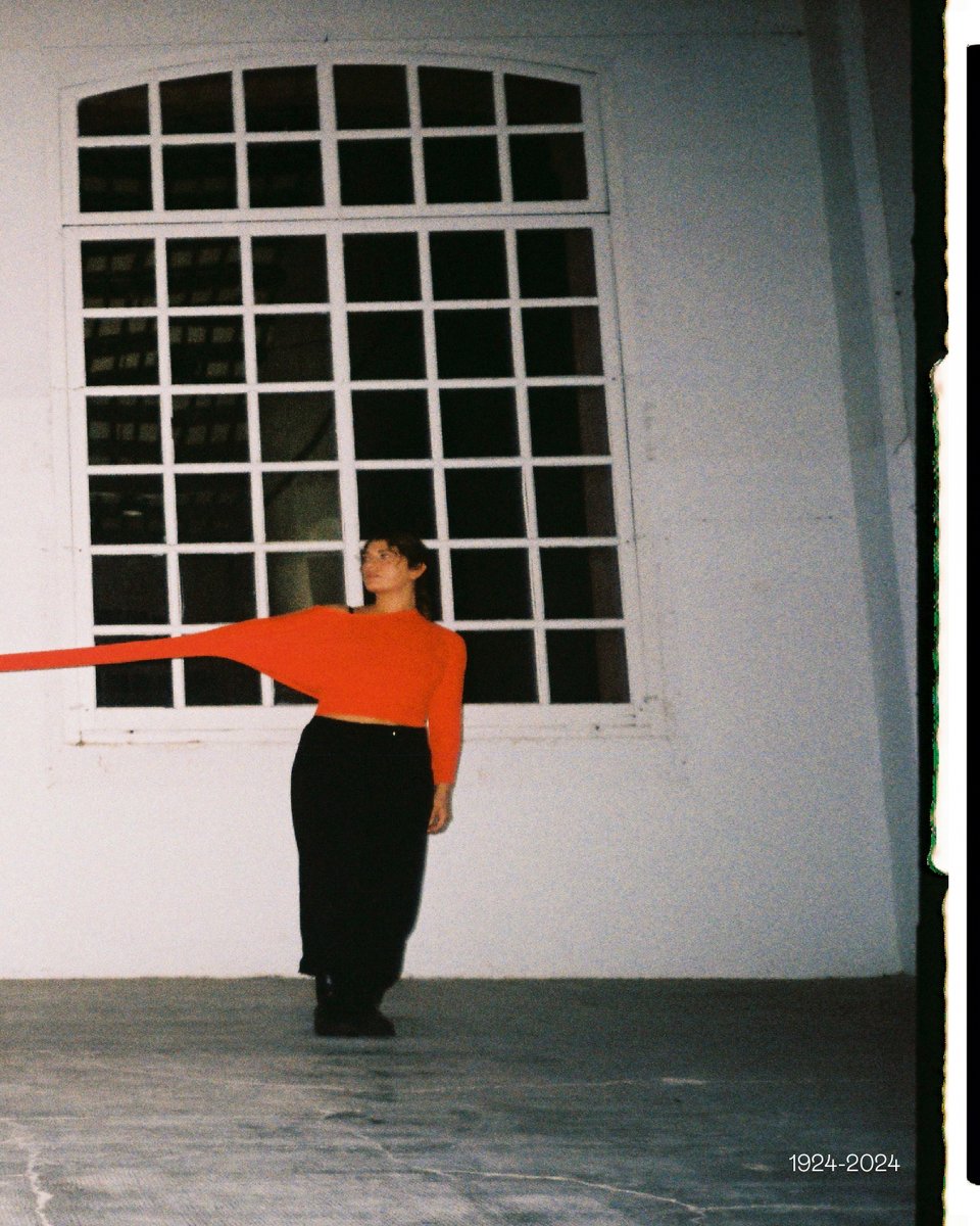 KNITVERSALITY /
1924-2024
We create by innovating with techniques, materials and patterns so as to always be in the avant-garde of knitting. Our only rule is to experiment, carefully maintaining the quality of garments, made to last and be with us at any time.