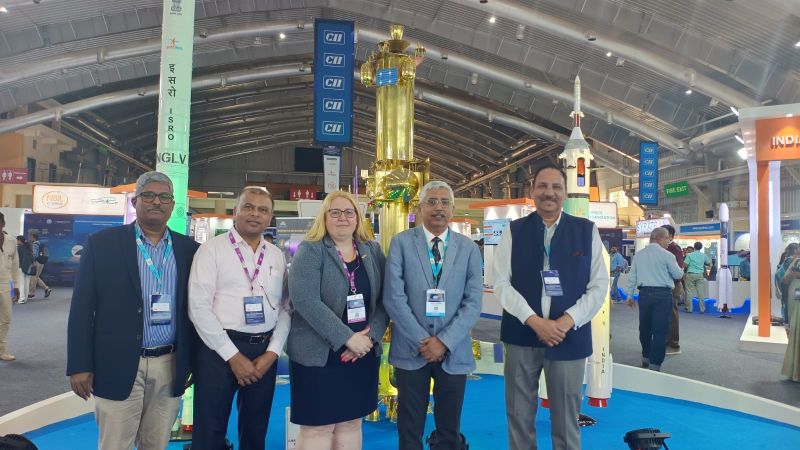 SIA_Ind's tweet photo. SIA-India had the privilege of engaging in a meaningful discussion  on collaboration  with Ms. Carey Arun, Counselor for Commercial Affairs, U.S. Consulate in Chennai, at the @bsxindia 
@USCSIndia
#USIndiaFWD #USIndiaRelations #BengaluruSpaceExpo2024 #ISC2025 #SpaceCollaboration https://t.co/IQDFOCwpvJ