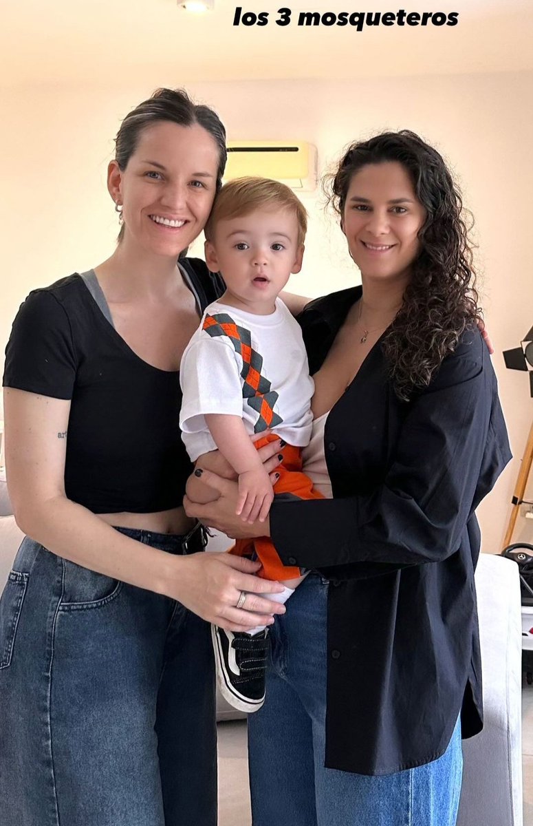 La familia más linda de todo el mundo, los amo SIEMPRE 🤍♾️