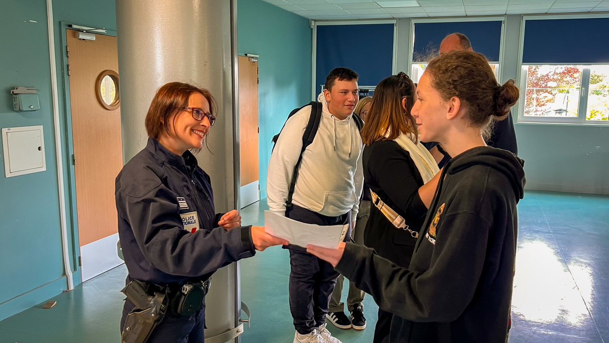 Police nationale 80 tweet media