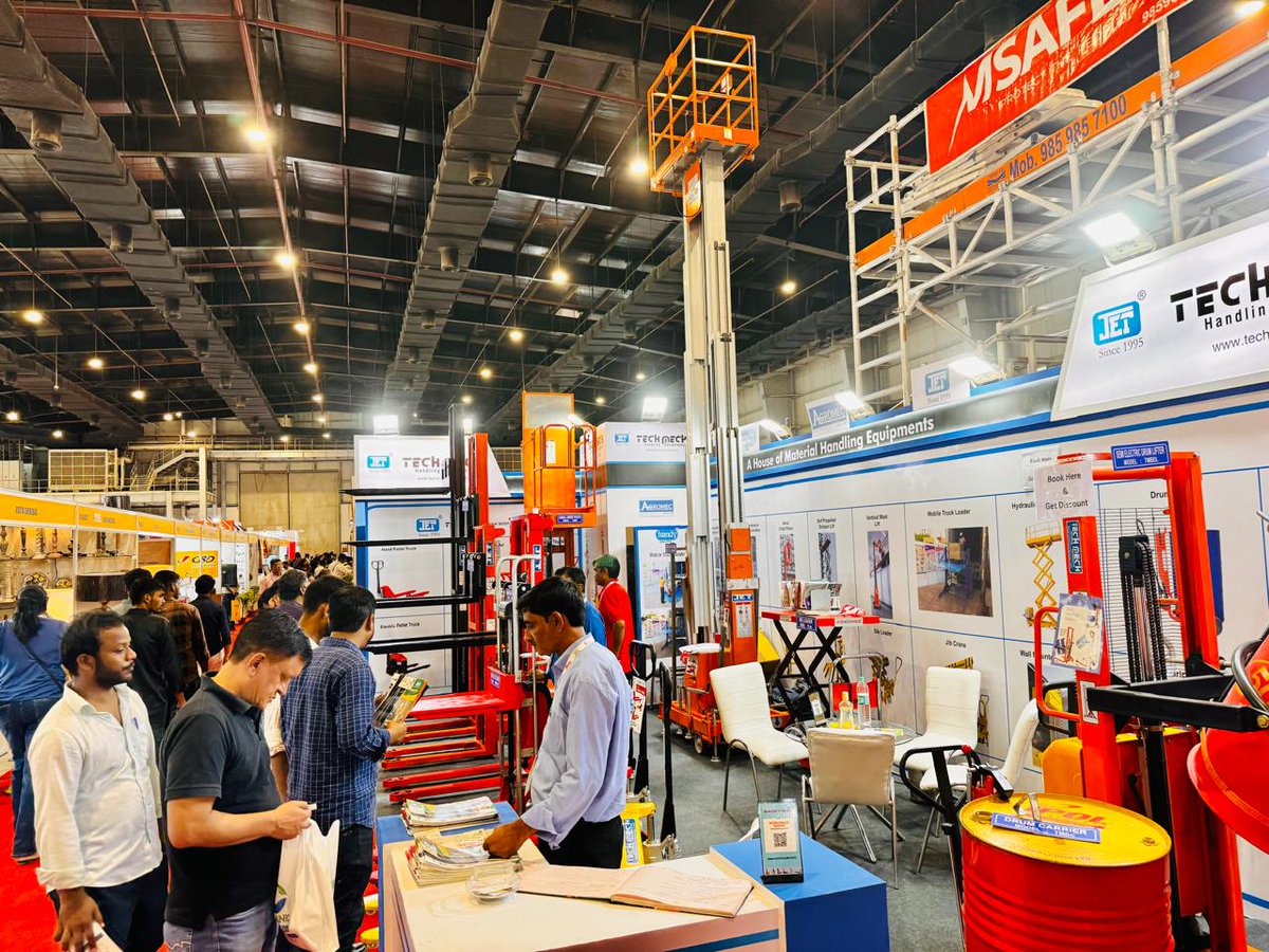 techmechgroup's tweet photo. "Exploring innovation in material handling! Our booth at the exhibition is buzzing with excitement🍂 as we showcase cutting-edge solutions from Tech Mech Group.
#TechMech #MaterialHandling #Innovation https://t.co/E90ec5n8Wc