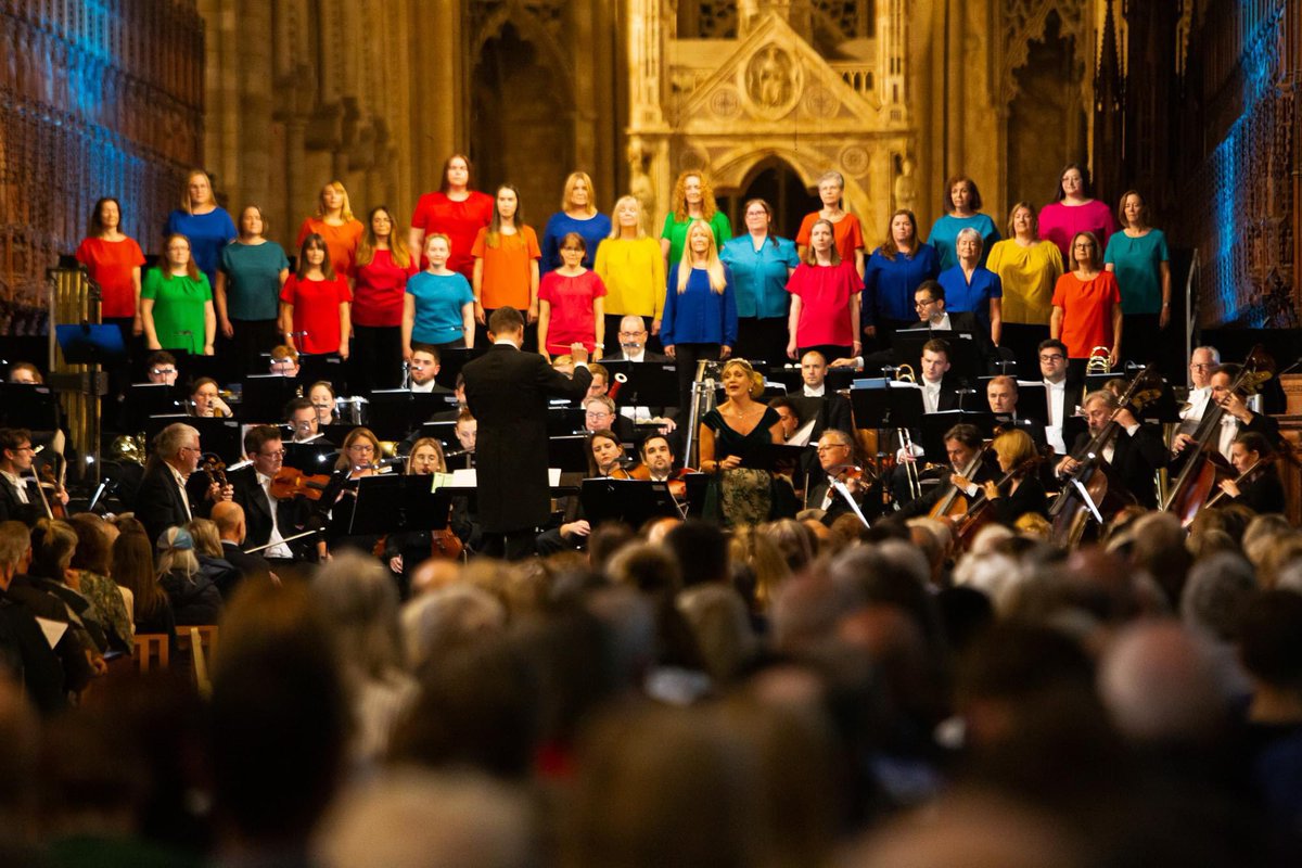 A fantastic evening last Saturday as we performed at <a href="/pborocathedral/">Peterborough Cathedral</a> with <a href="/royalphilorch/">Royal Philharmonic Orchestra</a> and soloists <a href="/JamesQuilligan/">James Quilligan</a> and <a href="/KarenEnglandMu2/">KarenEnglandMusic</a>… photos courtesy Mike Bailey. We'll be at the Cathedral on 14th December with #ChristmasMagic, tickets at  peterboroughsings.org.uk/tickets BOOK NOW!