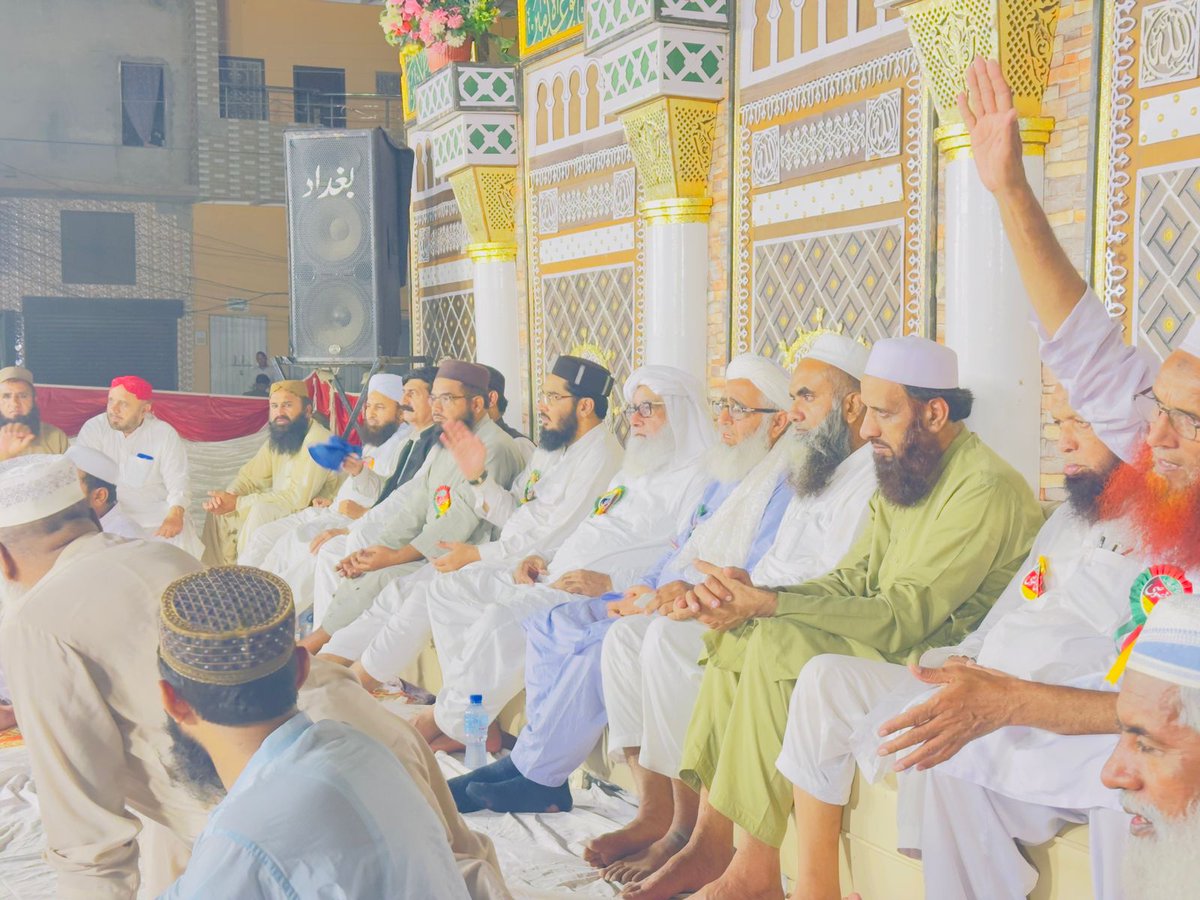 moavia_official's tweet photo. جھنگ، عالمی مجلس تحفظ ختم نبوت کے زیر اہتمام کانفرنس میں شرکت و خطاب۔
#MOAVIA #Jhang #quaidrahehaq #jhangdevelopmentprogram #NA109 #pp127 https://t.co/jhF1OuKUGm