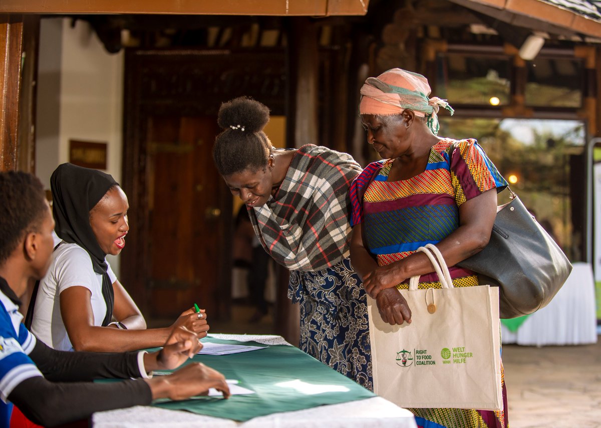 FoodCoalitionKE's tweet photo. 1 in 11 people go to bed hungry each night. But together, we can change that. 🌍💪 Let's fight hunger and spread hope. Tuko @SafariPark_H Usiwachwe nyuma!
#ZeroHunger #EndHunger #FightAgainstHunger #SafariParkHotel https://t.co/XGA20C6QPu