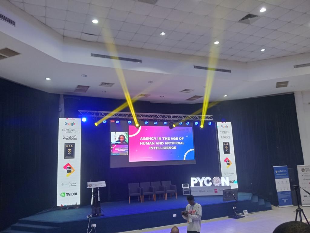 Kai_mwanyumba's tweet image. ⭐ We kick off Day 2 ⭐
🚀 @marlene_zw starts the day with a keynote session on "Agency in the Age of Human and Artificial Intelligence"
👥 Looking forward to an amazing day of talks and sessions 🚀
#PyConAfrica24 #PyConAfrica2024