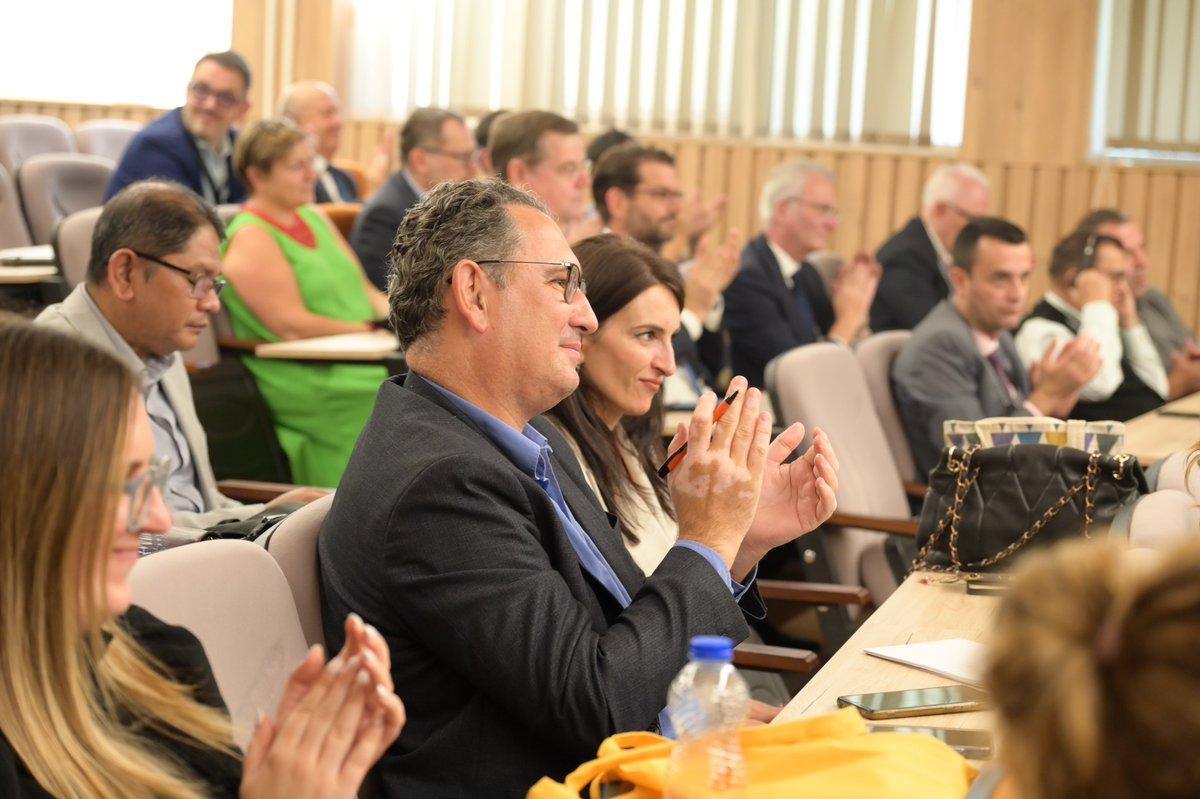 Kosova_PAR's tweet photo. 1️⃣ 🌟 Wrapping up #KosovaPAR2024 with an inspiring Plenary 4! We were honored by closing remarks from @BardhylDobra , Deputy Minister of @RKSMPB 🇽🇰, Prof. Dr. Edoardo Ongaro, Conference Rapporteur from @OpenUniversity 🇬🇧, and Alketa Peci, Vice-Dean @FGVEBAPE 🇦🇱🇧🇷 https://t.co/oSAVnBnSc6