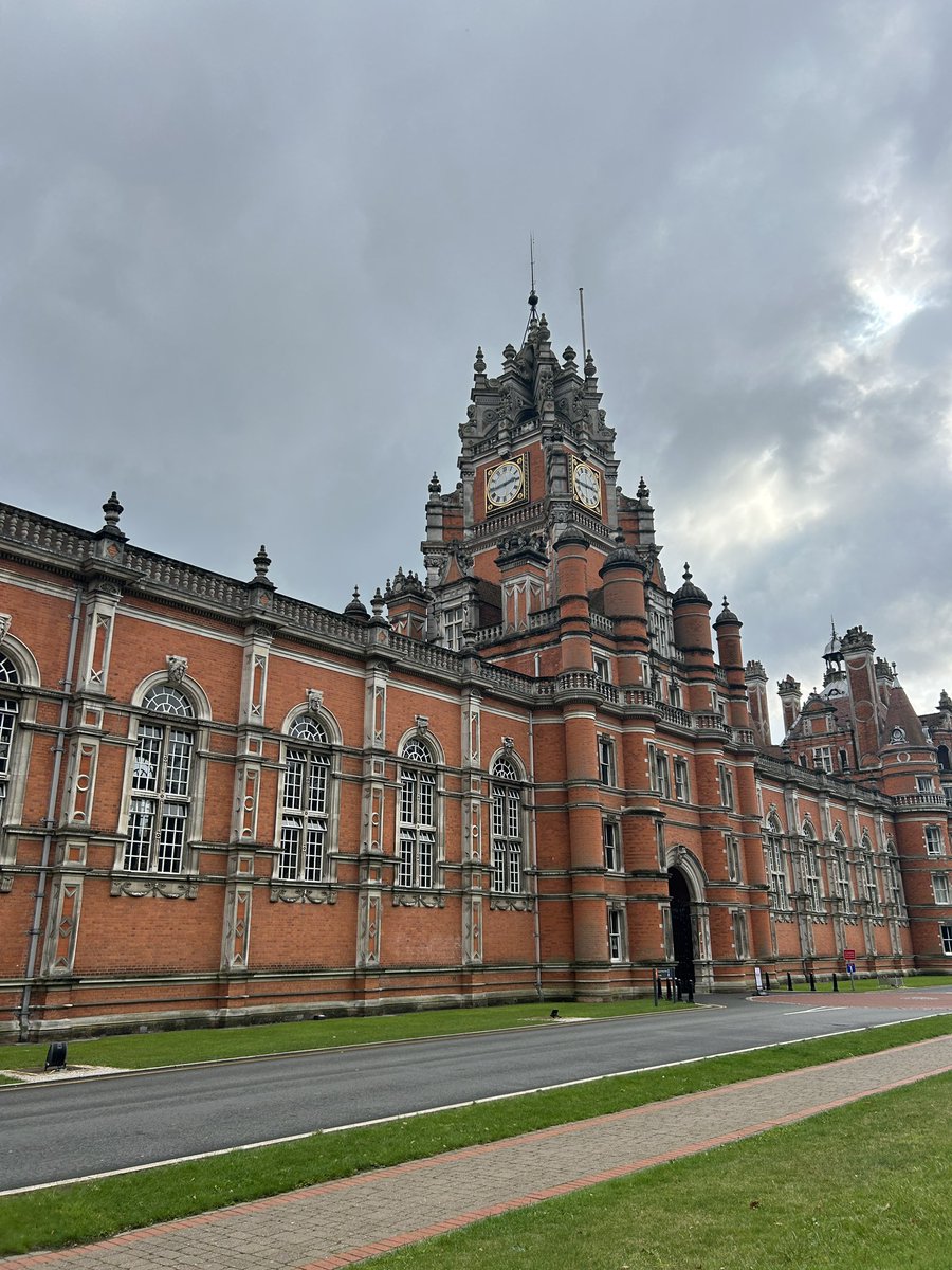 Miss_MJ_Davis's tweet photo. A new chapter @RHUL_HRI @RoyalHolloway https://t.co/cUfASKpV0V