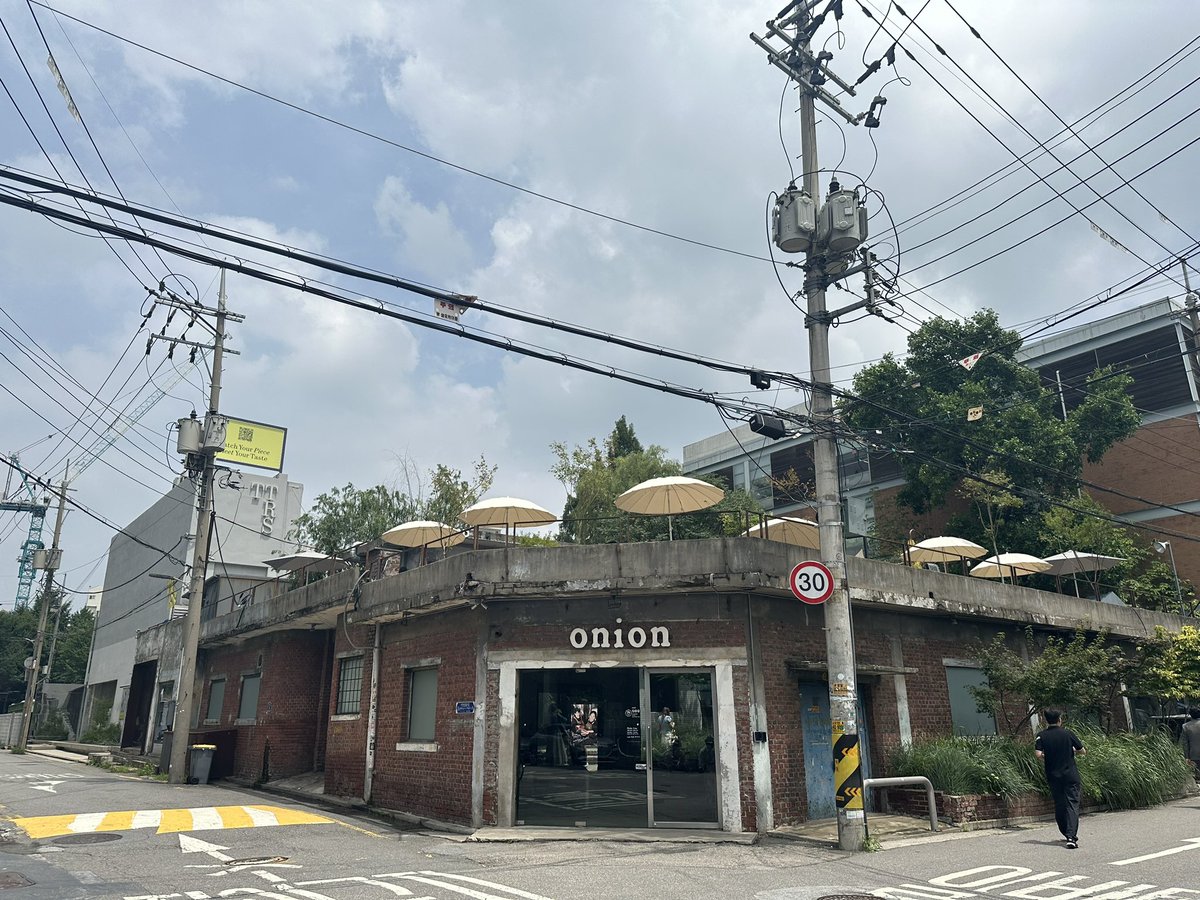 NoIlv's tweet photo. 👧本田翼/ばっさー/Tsubasa Honda
🌎韓国/ソウル
📍cafe onion/カフェオニオン
🔗 https://t.co/uKssWfDXlc

同じ所行ってみたPart13

 #ほんだのばいく
@ar_mesugirl @by_ttt_ https://t.co/n5N8WJCQ7s