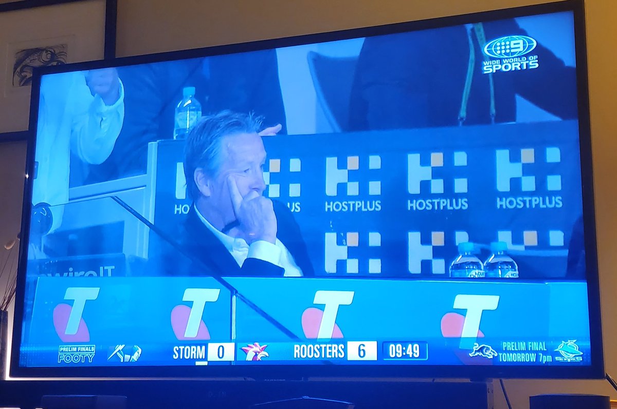 Randy_Tandy's tweet photo. The parmy was 5mins away 10mins ago 

#NRLFinals https://t.co/law0xBc5A2