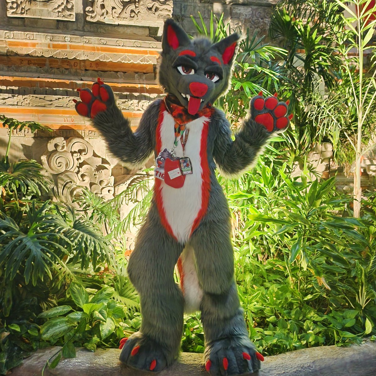 ThewolfTigt's tweet photo. Exploring the Wild

I wish everyone a happy #FursuitFriday 

✂️@MelisDragonpets https://t.co/aXcSBuEcQ8