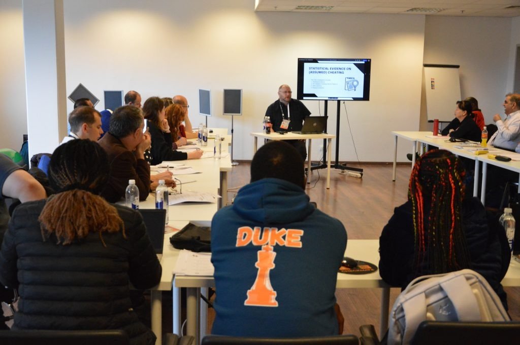 DukeMichieka's tweet photo. FIDE Fair Play Seminar✅

https://t.co/xnKGcEpaUY

@FIDE_chess @dobexq @thims1985 @PMChess_GH @Shad_khalif @Warighej @rachier_ivy @KarhangaJames @3ssAnn @bahati_eugene @Susan_GOC @ngucie 

#KeepMoving #KeepWinning #ChessIsLife https://t.co/Lf9ihowyN4