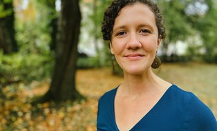 zietlow_lab's tweet photo. 🎉 Welcome @luna_grosselli to our team!
Luna is a CBT psychotherapist with a passion for mental health prevention and counseling for with adolescents.
Learn more about Luna 👇 https://t.co/DpDjBipwoS