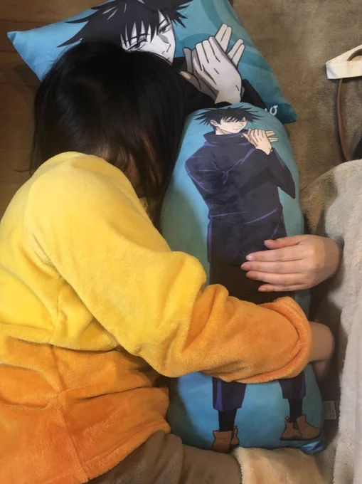 #レイヤーの普段とコスプレ比較自我は殆ど自撮りしないので人が撮ってくれた写真しかない 
