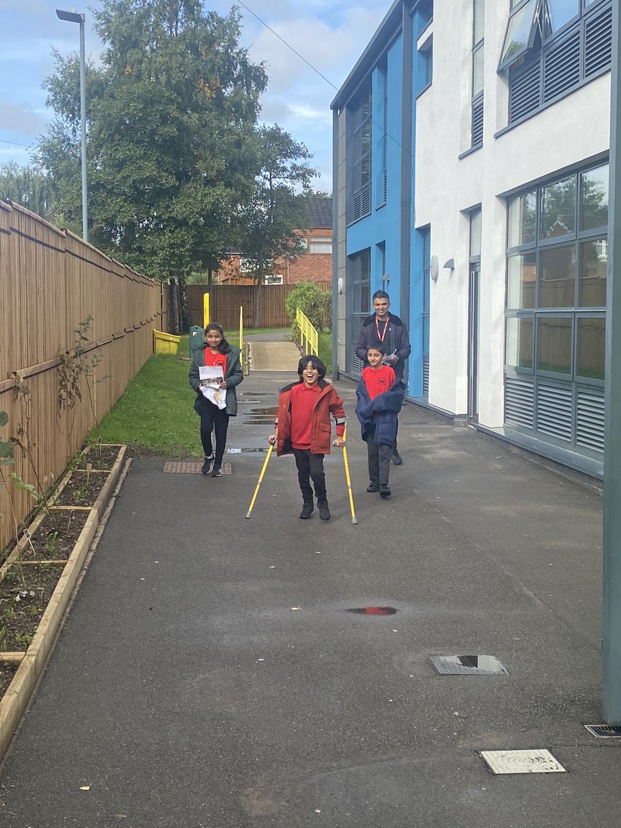 SportAtClifton's tweet photo. Amazing activity morning at @CliftonPrim school! @MrBhachuMaths @CliftonCoHead #rockclimbing #archery  #orienteering #glownthedark football. @270climbing @FuturesStreet @SportBirmingham @YourSchoolGames @BalsallHeathNNO @YouthSportTrust https://t.co/eYPltyZ1Rc
