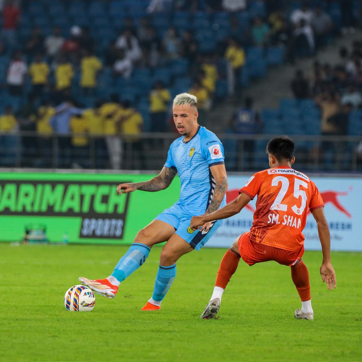 HydFCOfficial's tweet photo. Allan Paulista, on his @IndSuperLeague debut!

Plenty of 🇧🇷 magic in store this season 👊

#PFCHFC #TheNawabs 💛🖤 https://t.co/WRPMBrX6A2