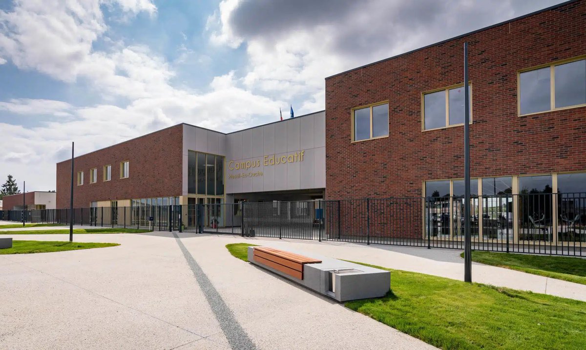 GrrrYann's tweet photo. Ouvert rentrée 2021, l’internat @CampusEduc27 unique dans le département @EureenNormandie affiche à nouveau COMPLET cette année. 
30 élèves motivés au sein de l’internat d’excellence, soutenus par des équipes engagées🦾🙏🏻👏🏻🫱🏼‍🫲🏾

@ac_normandie @MoncadaFra @Fmarchand_27 @Merlin_Mikl https://t.co/zN28FVGhGW