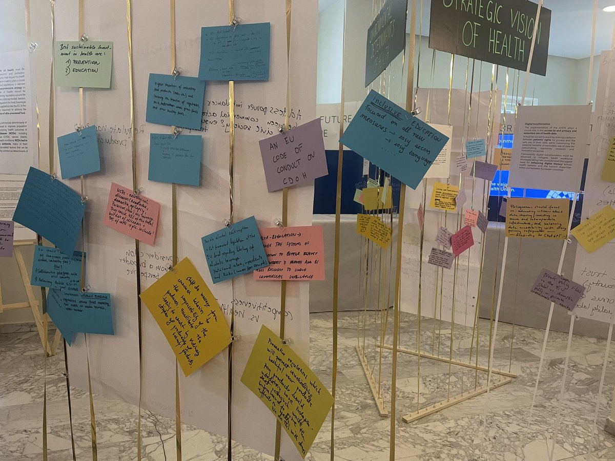 Last day at #EHFG2024! 🇦🇹⛰️<a href="/micheclb/">Michele Calabrò</a> wrapping up the input collected throughout the week to shape the Health Forum Gastein Mission Letter, with 5 pillars:
🍏#CommercialDeterminants
👥#HealthEquity
📟#DigitalTransformation
🌳#EnvironmentalDeterminants
🇪🇺#HealthFirst in reforms