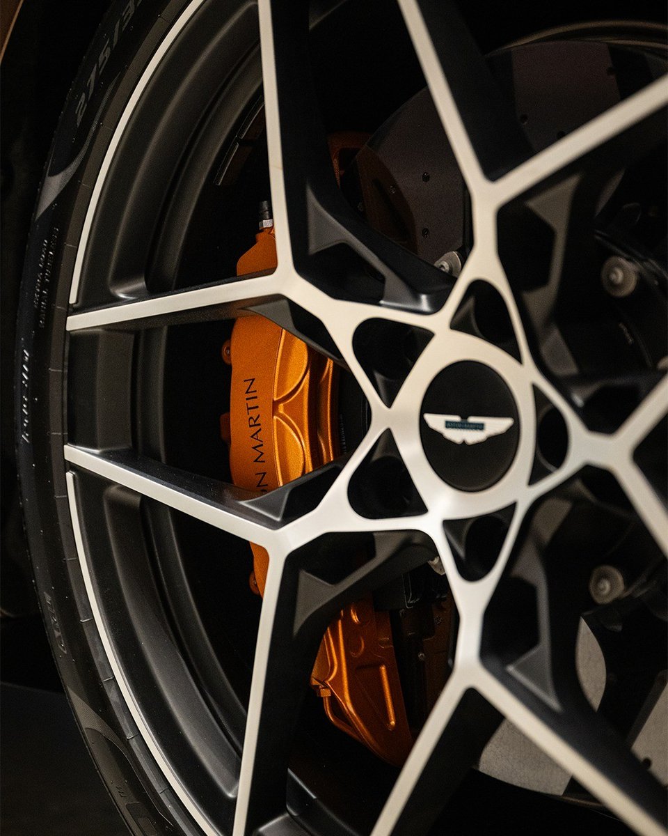 AstonManchester's tweet photo. Limitless possibilities. 

Vanquish in Aston Martin’s flagship, Q New York. 

#AstonMartin #VeniVidiVanquish #ZENITHDRIVEN https://t.co/gQLKYqczM4