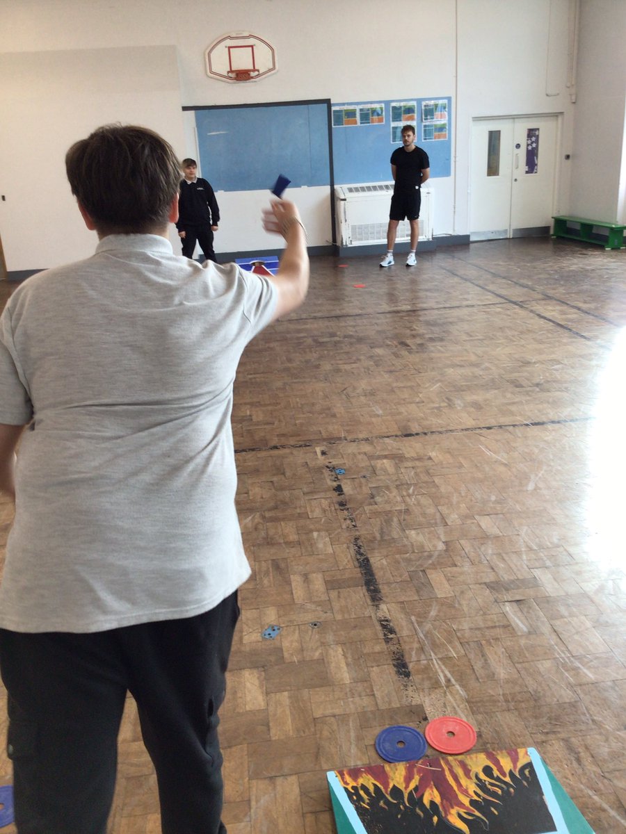 CaradonAPA's tweet image. Caradon secondary students have built and decorated their own @iplaycornhole boards during DT. The first game in year 11 PE saw the blue team sneak a comeback in a tight game! #Cornhole #ThisIsAP