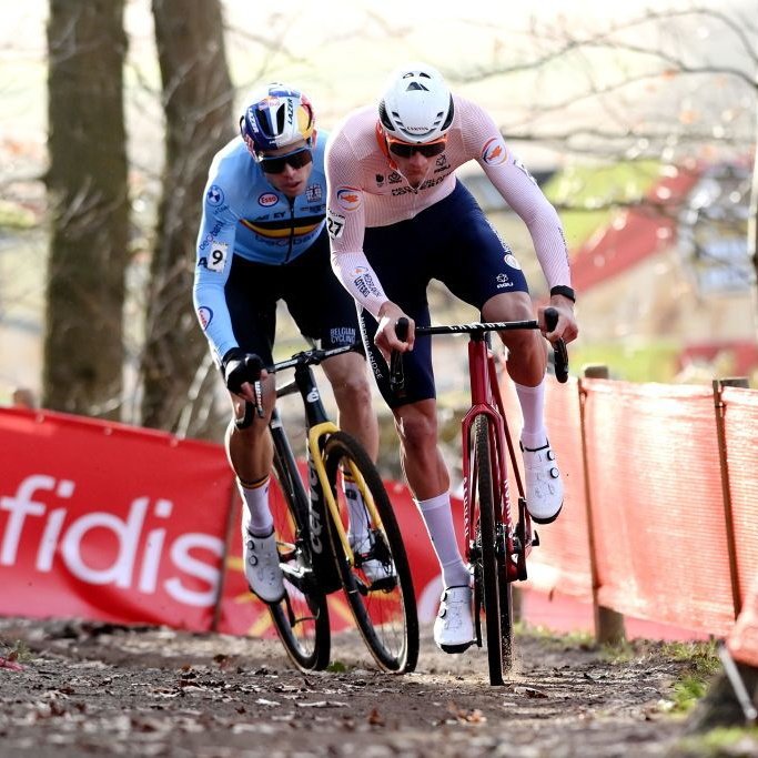 En marge du Congrès de l’UCI ce vendredi, David Lappartient a confirmé que l’instance allait proposer la candidature du cyclo-cross pour intégrer le programme des Jeux olympiques d’hiver en 2030, qui auront lieu en France. (Via DirectVelo).