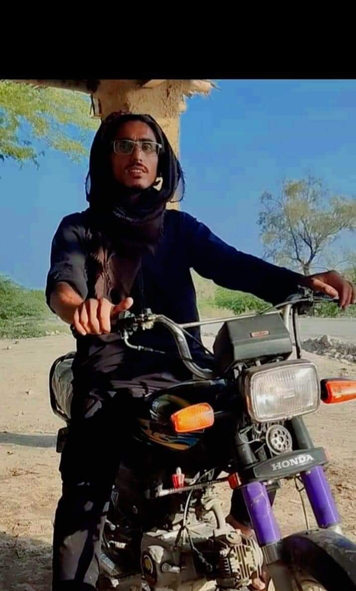 PashtunTM_Offi's tweet photo. In a week 10 young boys taken away by military from Jani Khel area of Bannu &amp; still their whereabouts unknown. Enforced disappearance is widely practised by military in South Pakhtunkhwa. #Pashtuns  #EndEnforcedDisappearances https://t.co/KexRwQaAWX
