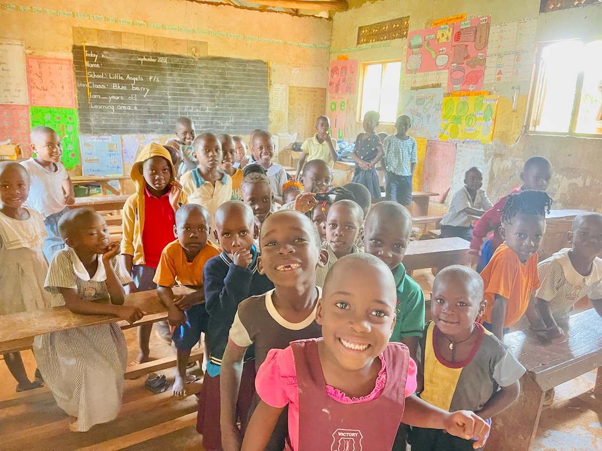 4_oiseaux's tweet image. Happy children at Little Angels Primary School
The new term is under way.
#ForeverFriendsofUganda