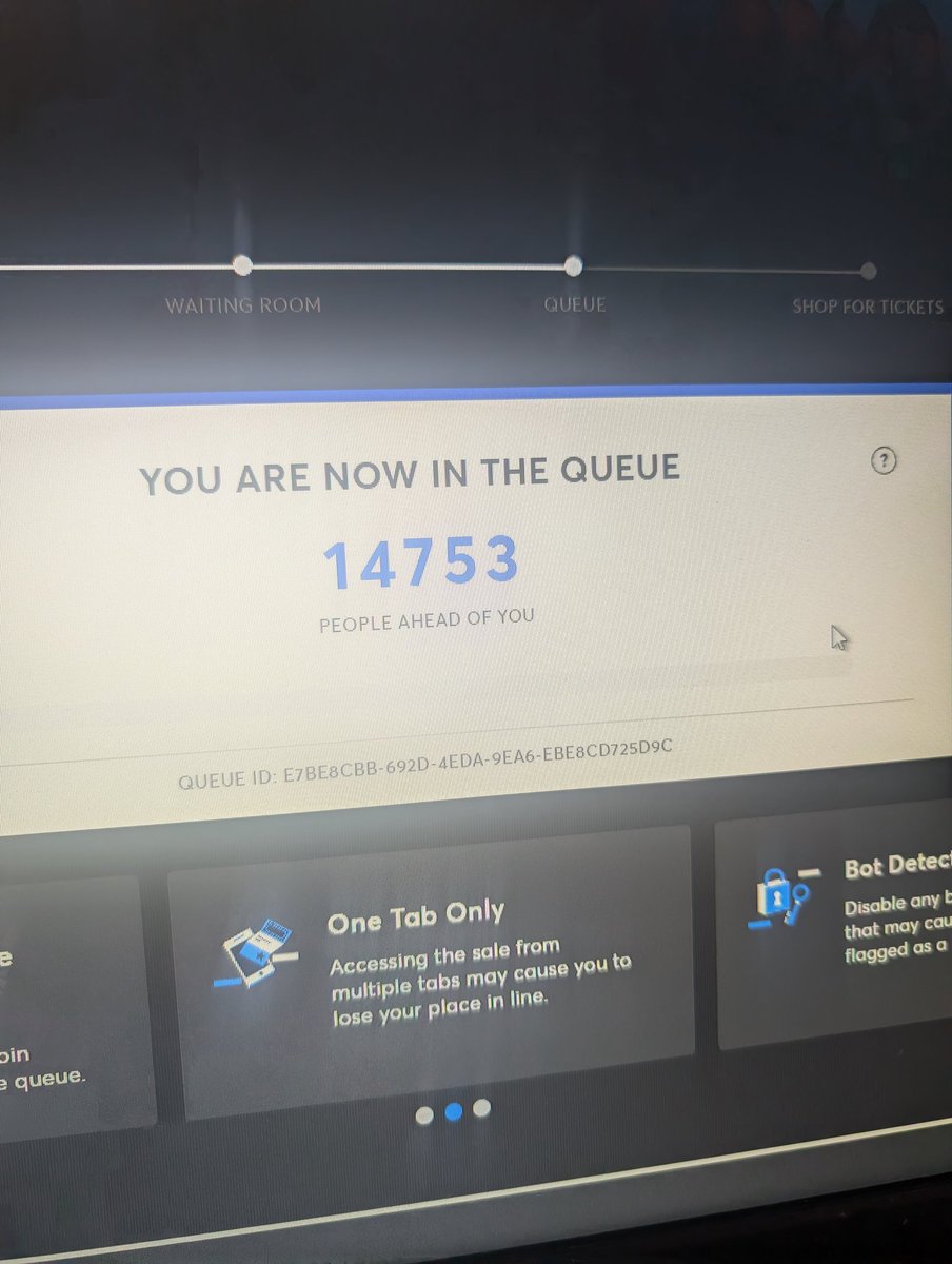 joleene79's tweet photo. Join the queue for a 90k capacity stadium and get the front after 2.5 hours only to be told there are only VIP left and only 2 tickets. Doesn't add up @TicketmasterUK #Coldplay @coldplay https://t.co/8Xp0zbezD1