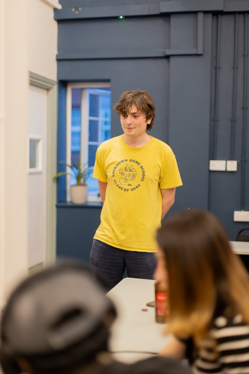 LDNBackpackers's tweet photo. When life gives you lemons… you walk around the hostel and hope someone makes lemonade. 🍋
.
.
.
#hostellondon
#hostel
#hostellife
#hostelworld
#hostels
#hosteleria
#hostellife😍
#hostelfun
#hosteldiaries
#hostelgeeks
#hostelvibes
#hosteldays
#hostellifestyle
#hostellondon https://t.co/721rzm7m2s