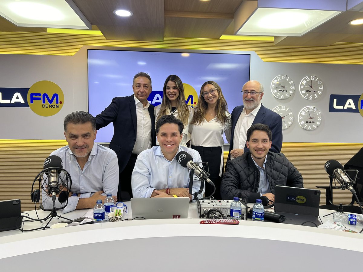 La FM tweet media