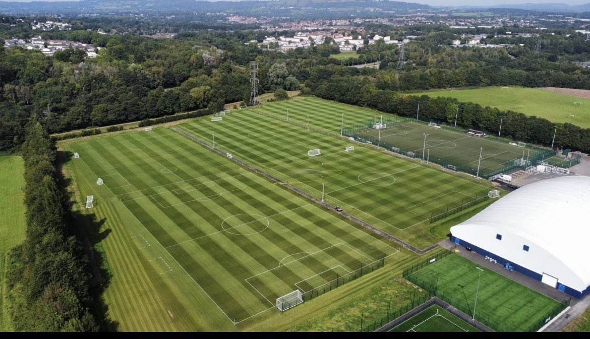 Liam James tweet media
