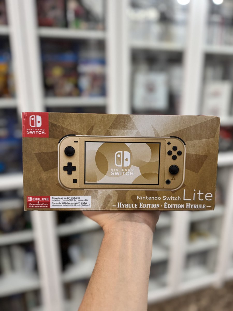 Muchas gracias <a href="/NintendoES/">Nintendo España</a>  por mandarme la consolas 😍😍😍 es preciosa, ahora a darle caña!!!!!