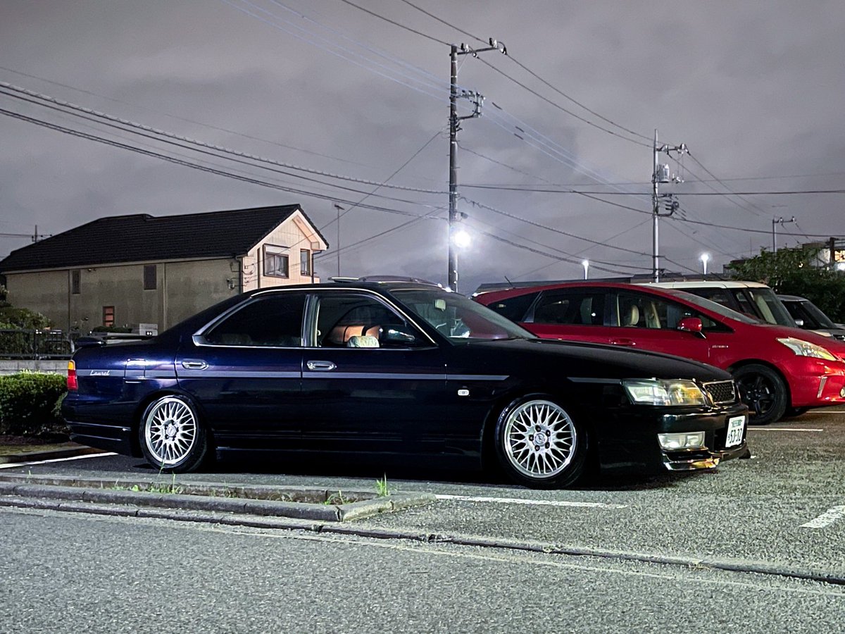 minovjm's tweet photo. てなわけでローレルを降りてローレルが納車されました🙆‍♀

わかる人にはわかるオプションマシマシの変態号でございます。

大人仕様にゆっくりまったり自分好みに変えていけたらなぁ〜って思ってます👐

#日産乗りと繋がろう2024年秋 https://t.co/rtyRwfVIGX