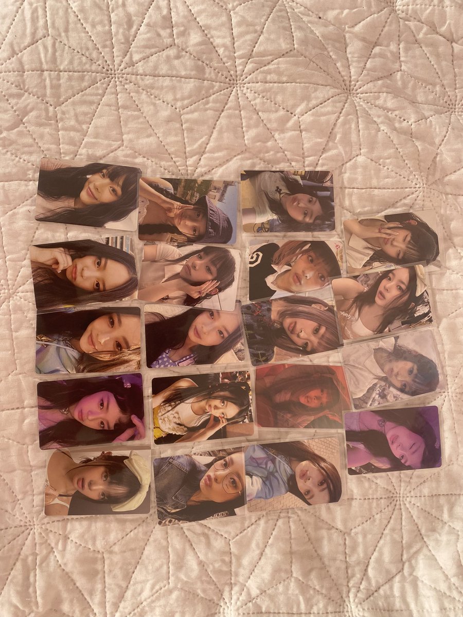 sullissante's tweet image. vendo mi colección de hanni 
wts my photocard hanni collection 🥹
22€ the whole set
based in spain!
#newjeans #pc #pcsales #pocasale #photocardsale #newjeanssale