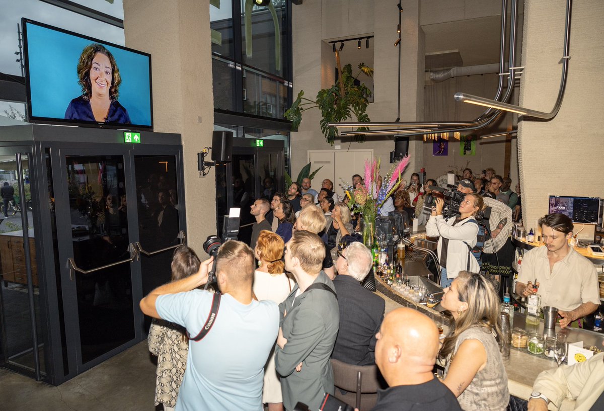 maikdeboer's tweet photo. Deze week vond de opening van mijn Photo Art Expo plaats. Een speciale avond met speciale gasten. Dankbaar dat NEXT NDSM dit hoste en daar hangt het komende maand. M’n Art is te koop op https://t.co/w7DjUiSaoG https://t.co/MrIEWDfo0J