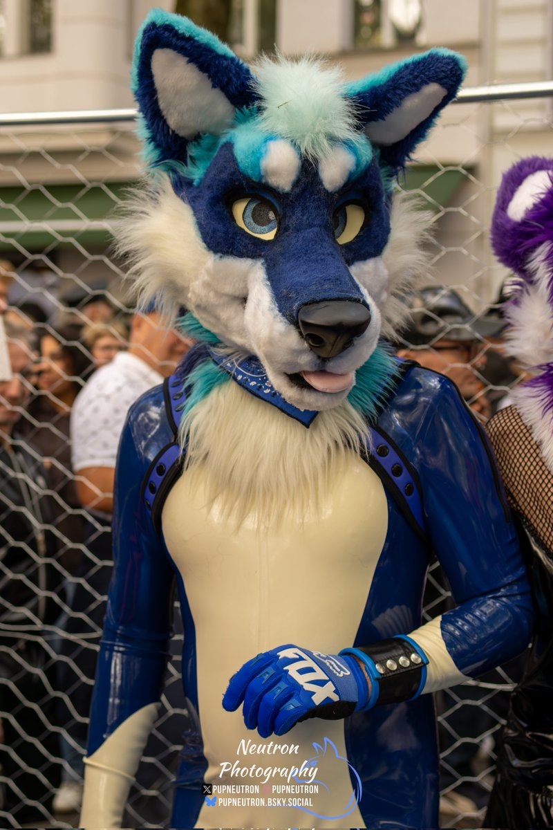 Mx Fox Fox (@mxfoxfox) on Twitter photo Now available in an easy cleaning stain resistant version.
Folsom, always better with friends.
📸 <a href="/PUPNEUTRON/">PUP NEUTRON</a> Now available in an easy cleaning stain resistant version.
Folsom, always better with friends.
📸 <a href="/PUPNEUTRON/">PUP NEUTRON</a>