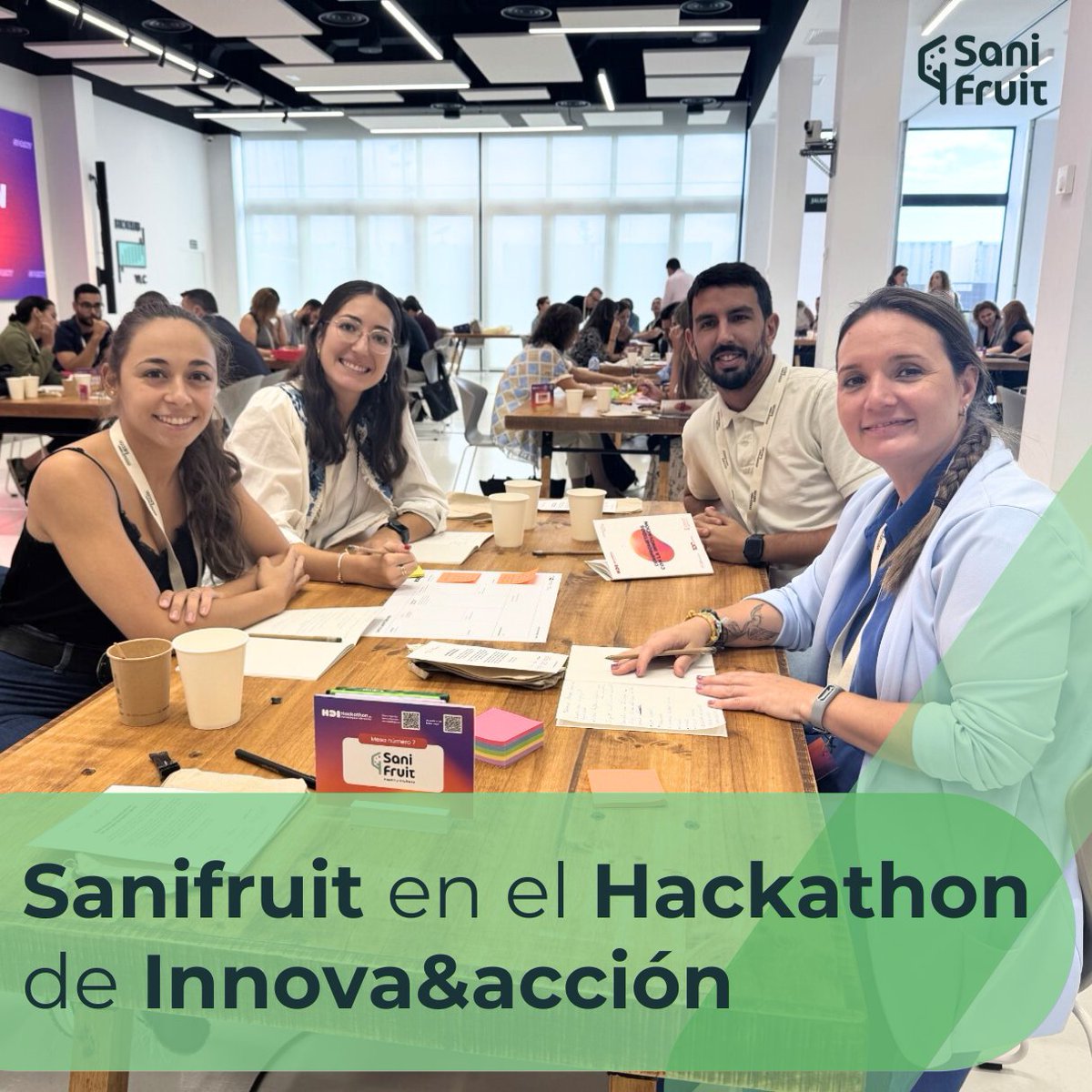🔝 Sanifruit ha estado presente en el Hackathon de intraemprendimiento de Innova&amp;acción 🔝  Ignacio Cánovas y Sandra Mañas (de Innovación), María Martínez (responsable de química y producción) y Erica Biel (Directora de I+D+I)  ¡Sin duda una extraordinaria experiencia! 👏👏👏