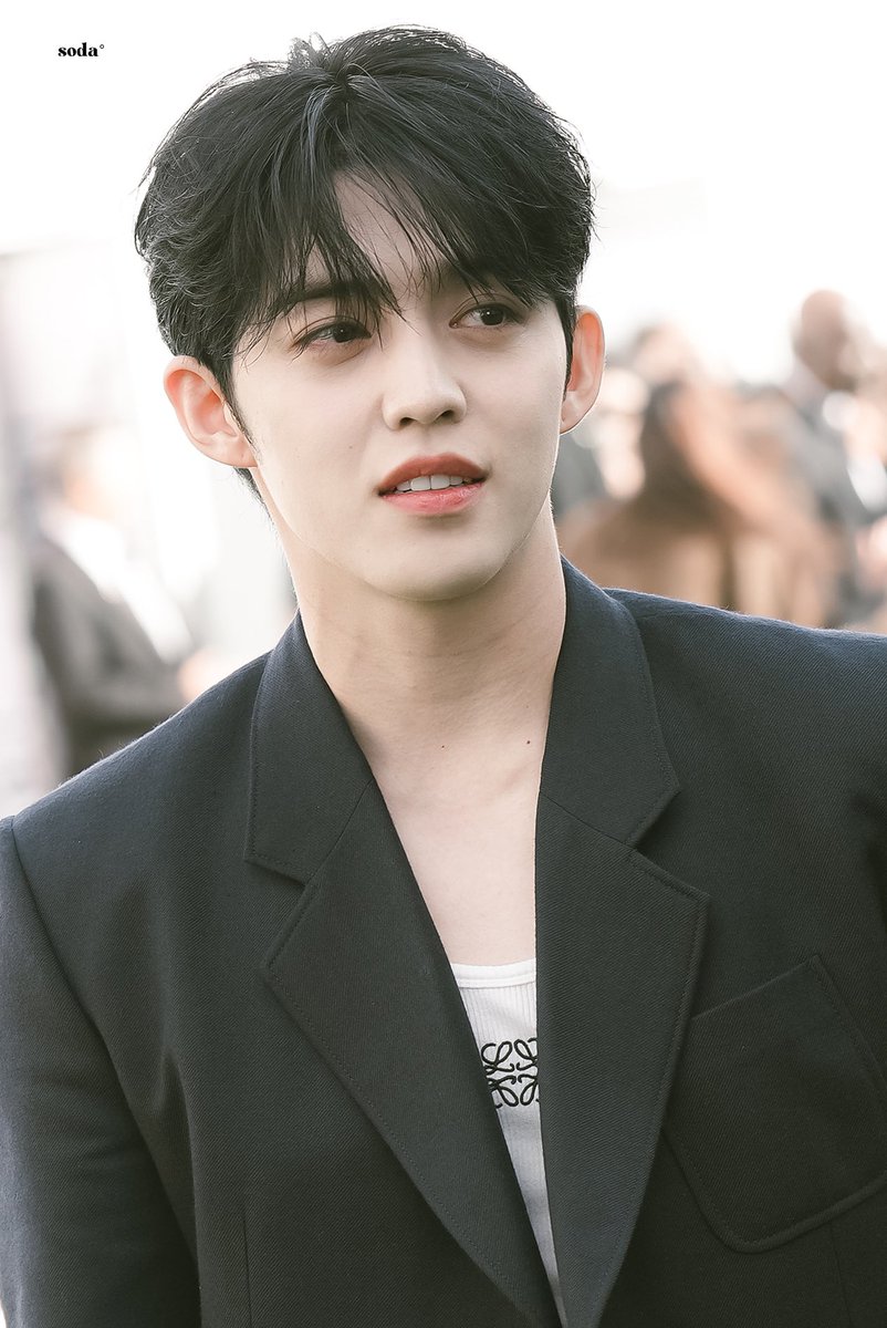 soooda95's tweet image. 240927
#SCOUPSxLoeweSS25
#ParisFashionWeek #LoeweSS25
#승철 #SCOUPS #에스쿱스
#세븐틴 #SEVENTEEN