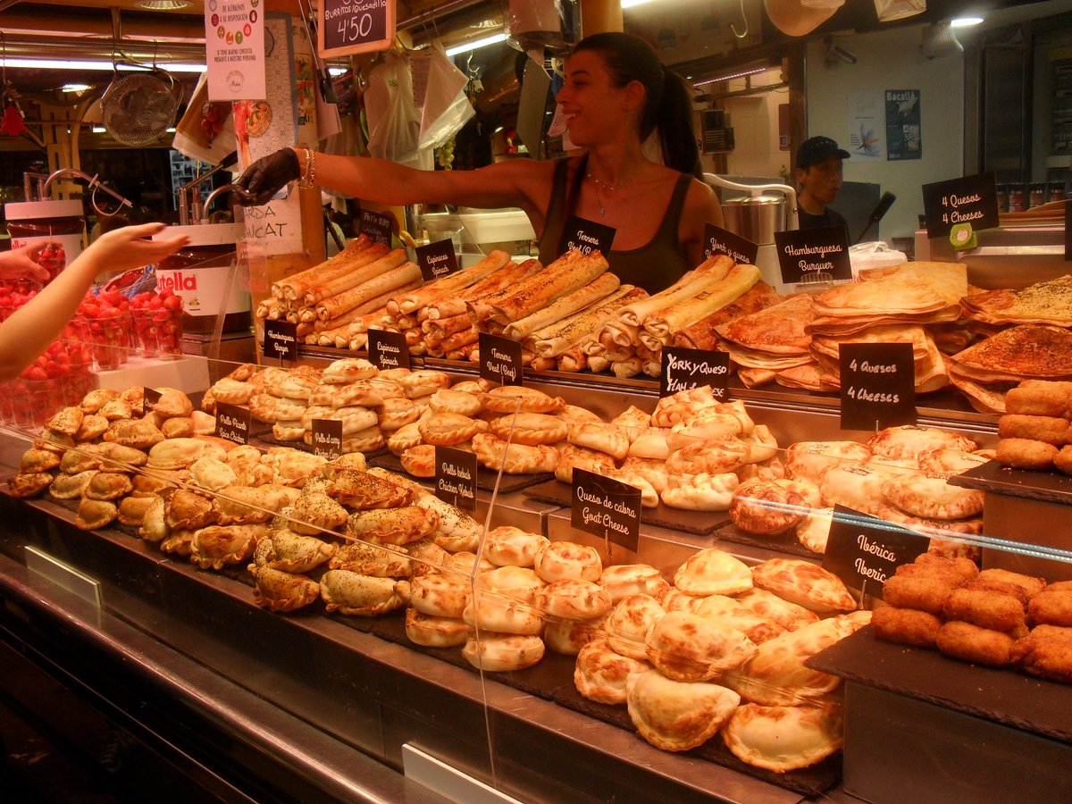 Pauu98's tweet photo. Mercat de la Boqueria 📷 https://t.co/Mrq7gPrMoR